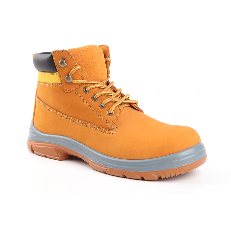 Wodoodporne buty ochronne o średnim kroju